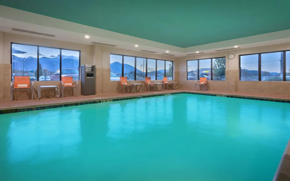 Holiday Inn Express & Suites Orem-North Provo