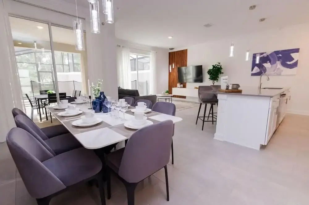 2489 RT - Ultimate Townhome Oasis With Pool