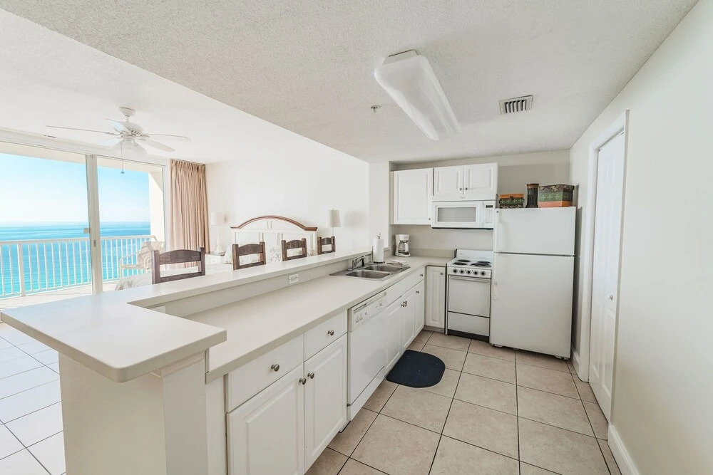 Majestic 1708 West - Tower I