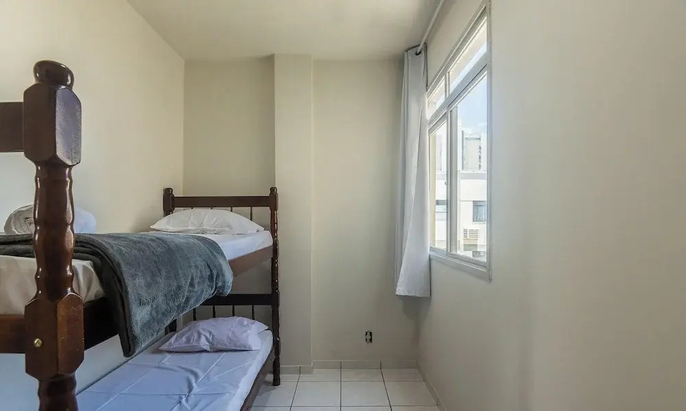 2-bedroom Apt 200 m From the Beach Jsl0902