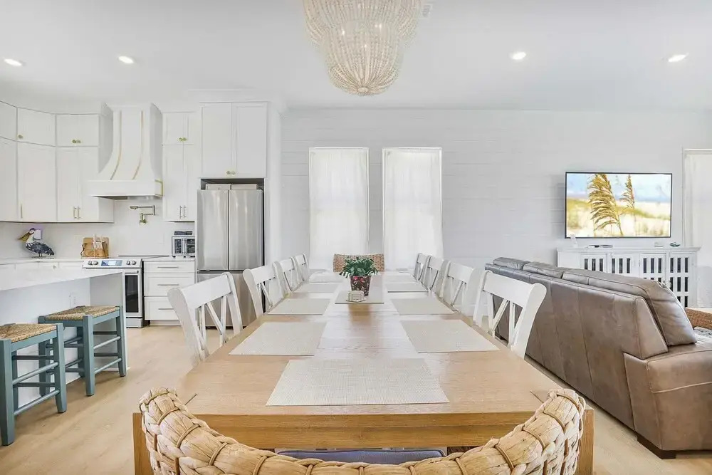 Beach Blessing- Pool Elevator Sleeps 16 SIX Bedrooms 6 Baths