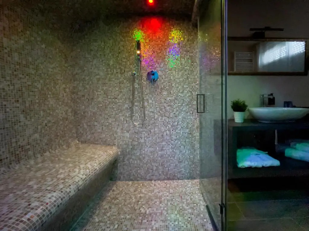 4 Star Suite SPA - Self Check-In