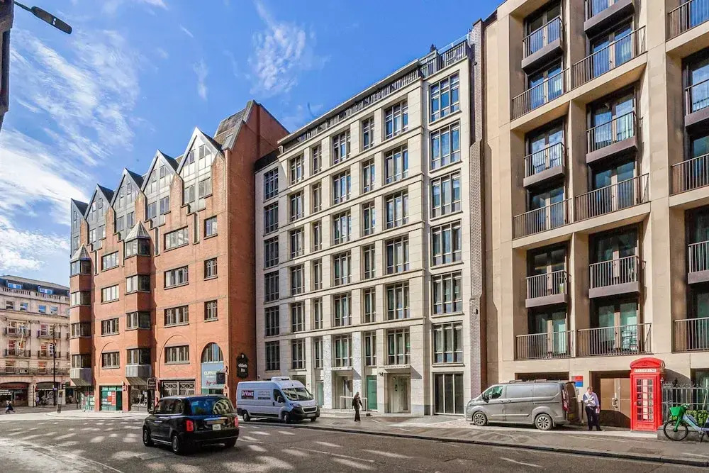 Chic Flat With Stunning City Views