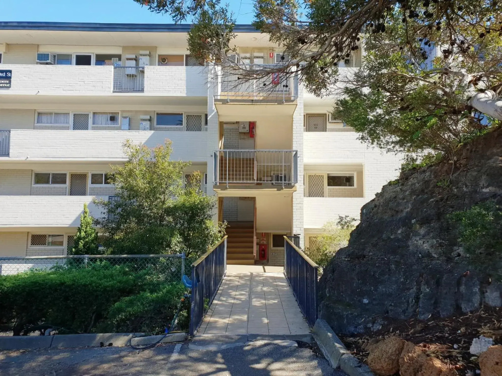Studio 101 - First floor Fremantle studio apartment