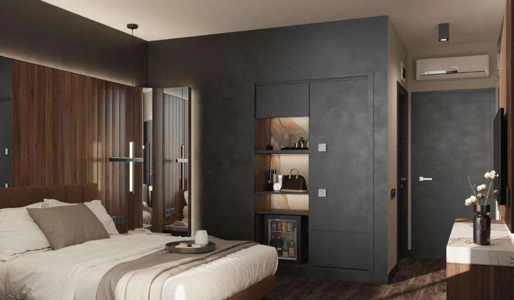 Second Suit Hotel