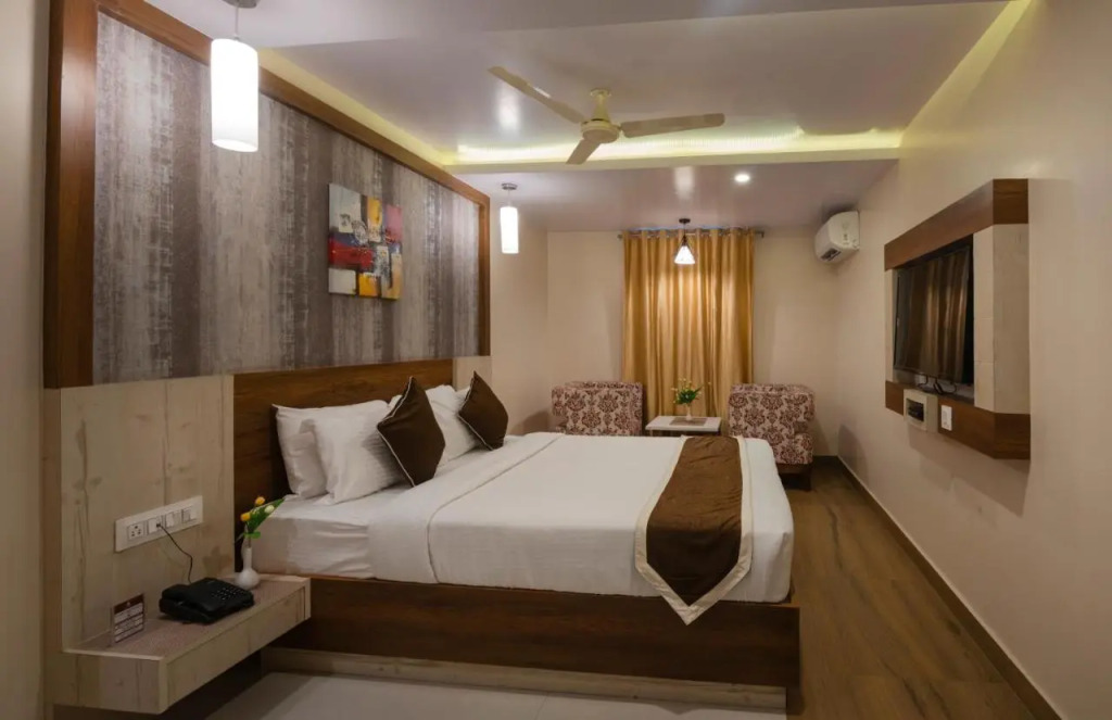 Hotel Monarch International