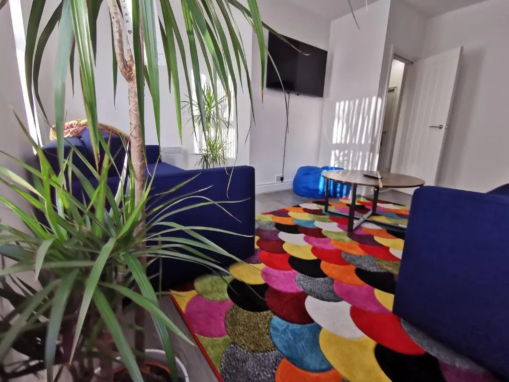 The Bob Marley 'One Love' Liverpool Apartment, Positive vibes, Wifi Netflix