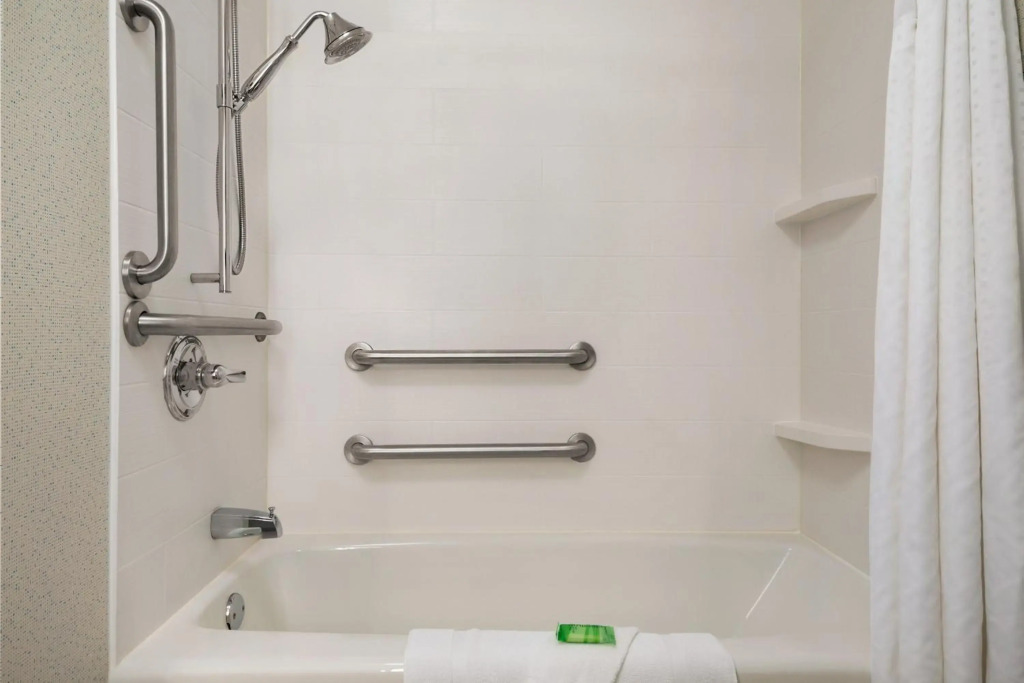 Holiday Inn Express Hotel & Suites McAlester by IHG