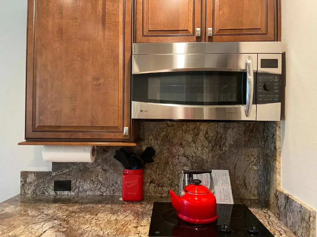 Large Creekside Studio at Shadow Mountain Resort and Club