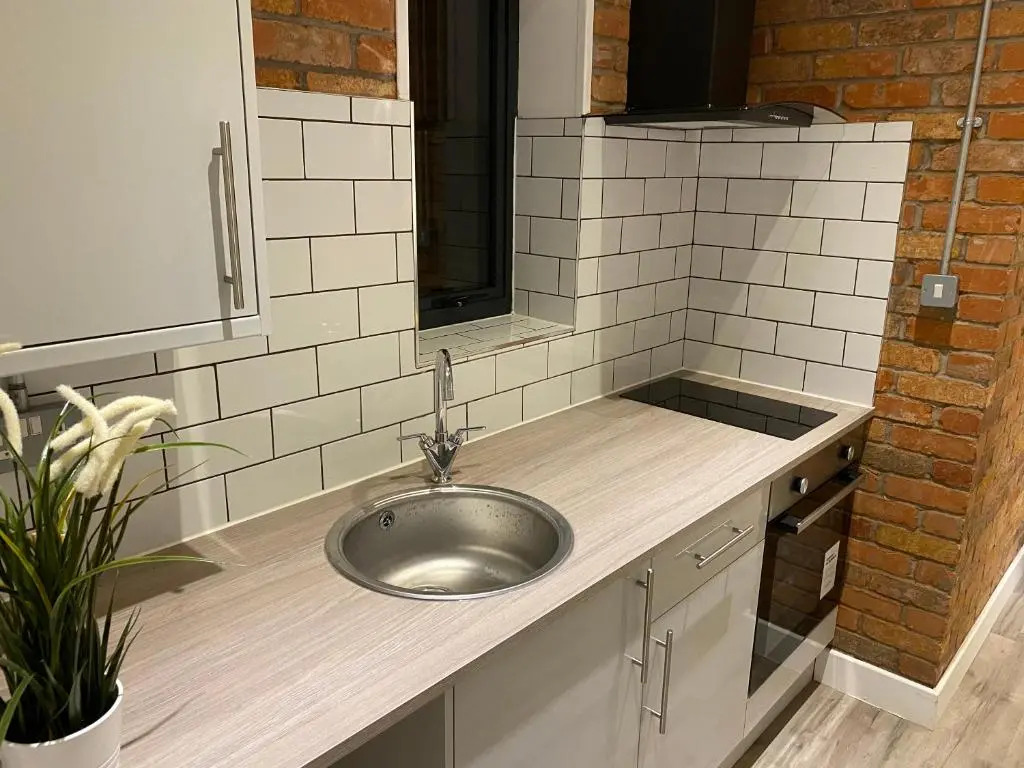 Lovely 1 bedroom serviced apartment in City Centre