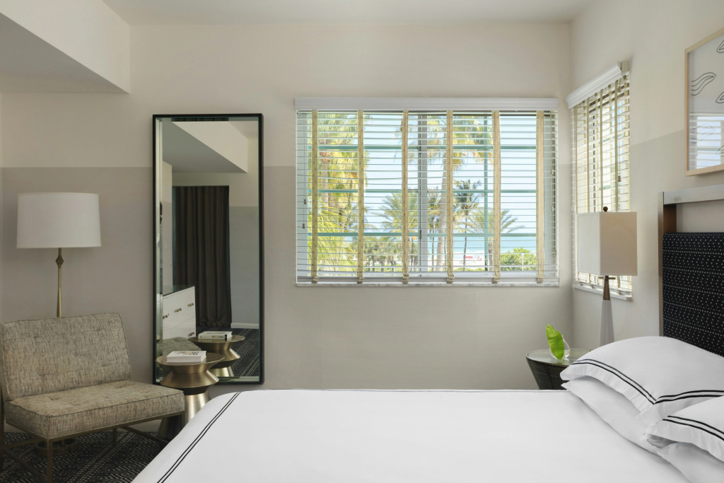 Kimpton Surfcomber Hotel by IHG