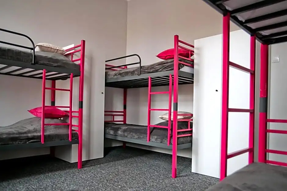 Rodmos Hostel