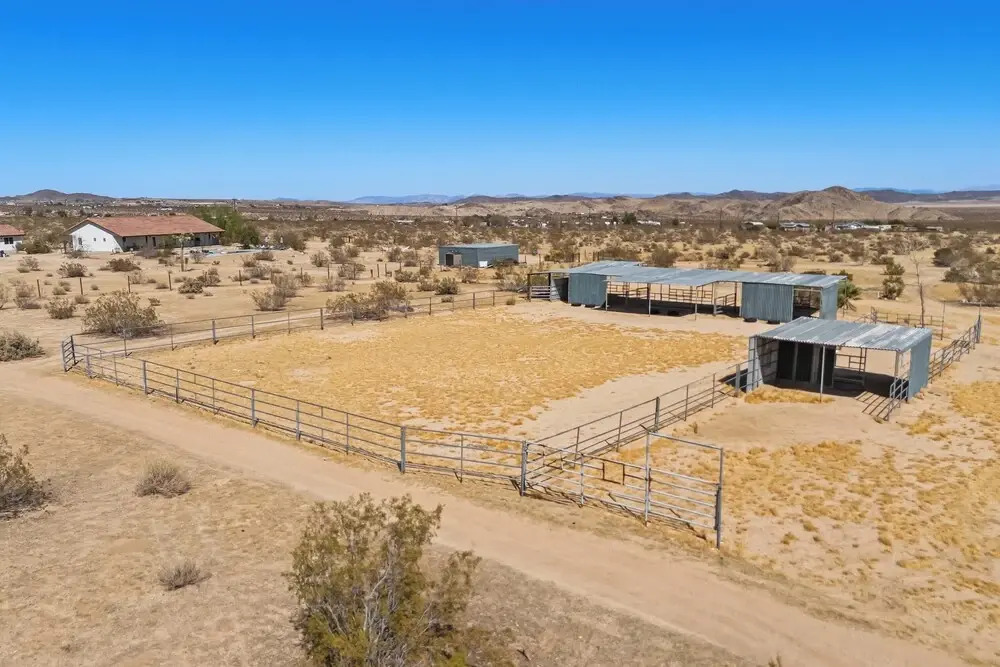 Sunflower Ranch 1mi From JT New Pool + Game Room