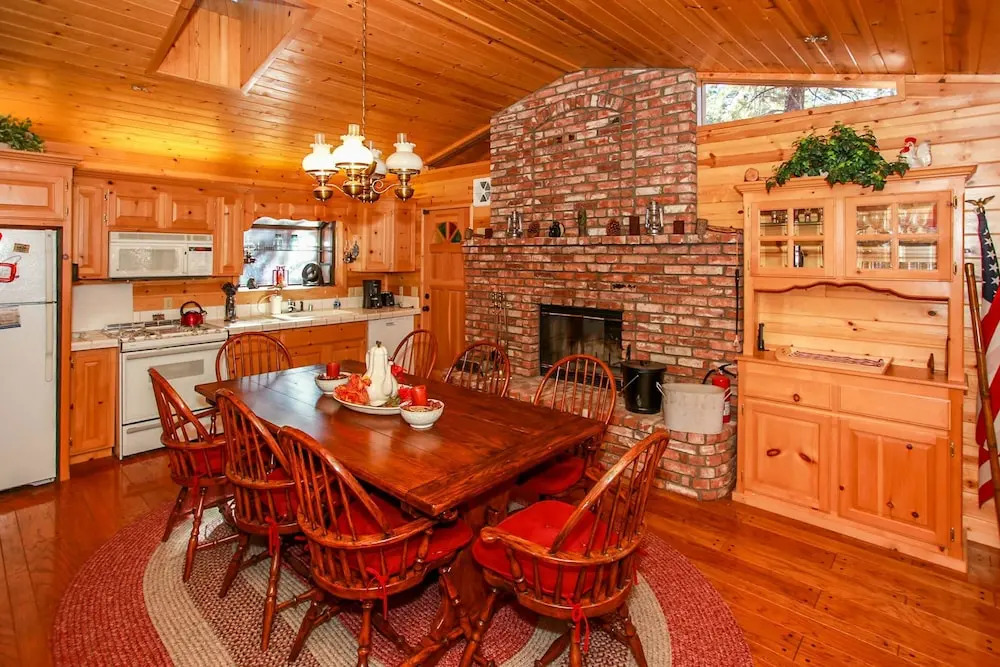Memory Maker Cabin