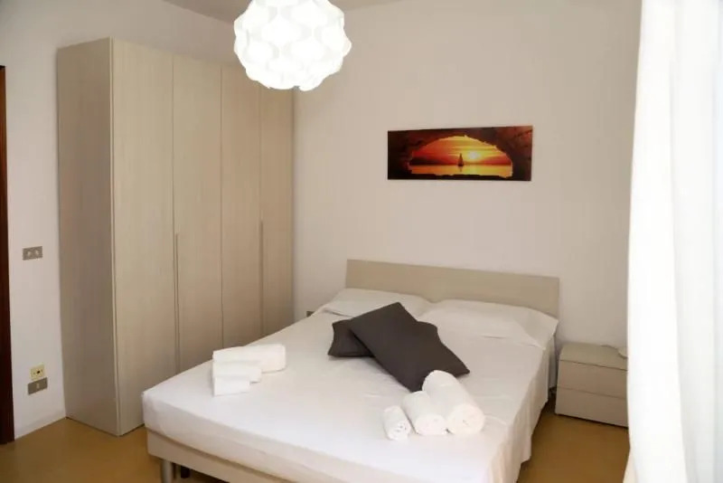 IzzHome Bella Vista