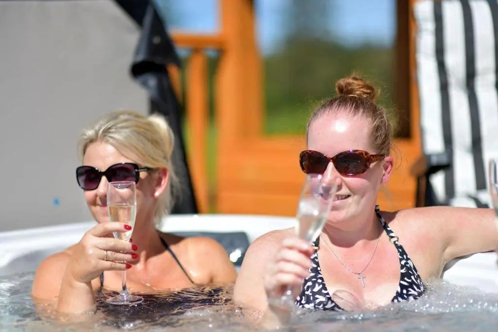 Dulrush Lodge Guest House, Restaurant and Self-Catering