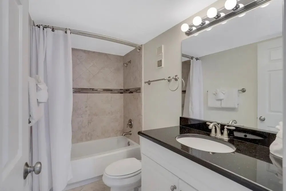 South Seas 3, 909 Marco Island Vacation Rental 2 Bedroom Condo by Redawning