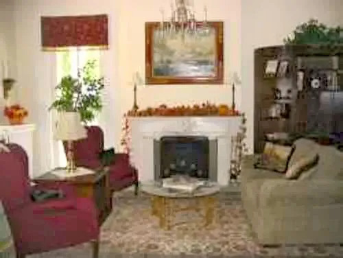 Pinehill Inn