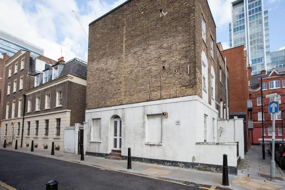 1 Bedroom Apartment in Aldgate