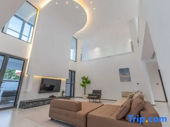 TML-L1 Luxury Villa 6 Rooms 8 Bathrooms (Luxury KTV Room + Pool + Pool Table + Fitness Area)