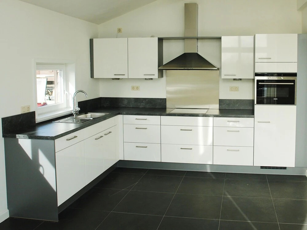 Modern chalet with dishwasher, only 18 km. from Rotterdam