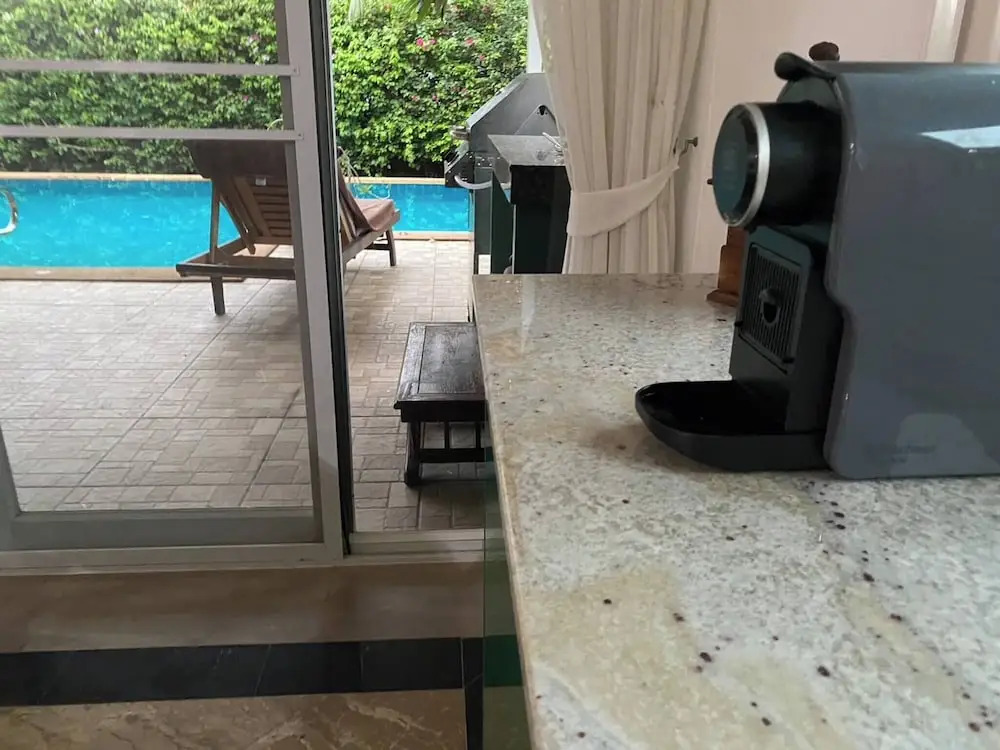 Hidden Villa Oasis Private Pool 2km to BeachMall