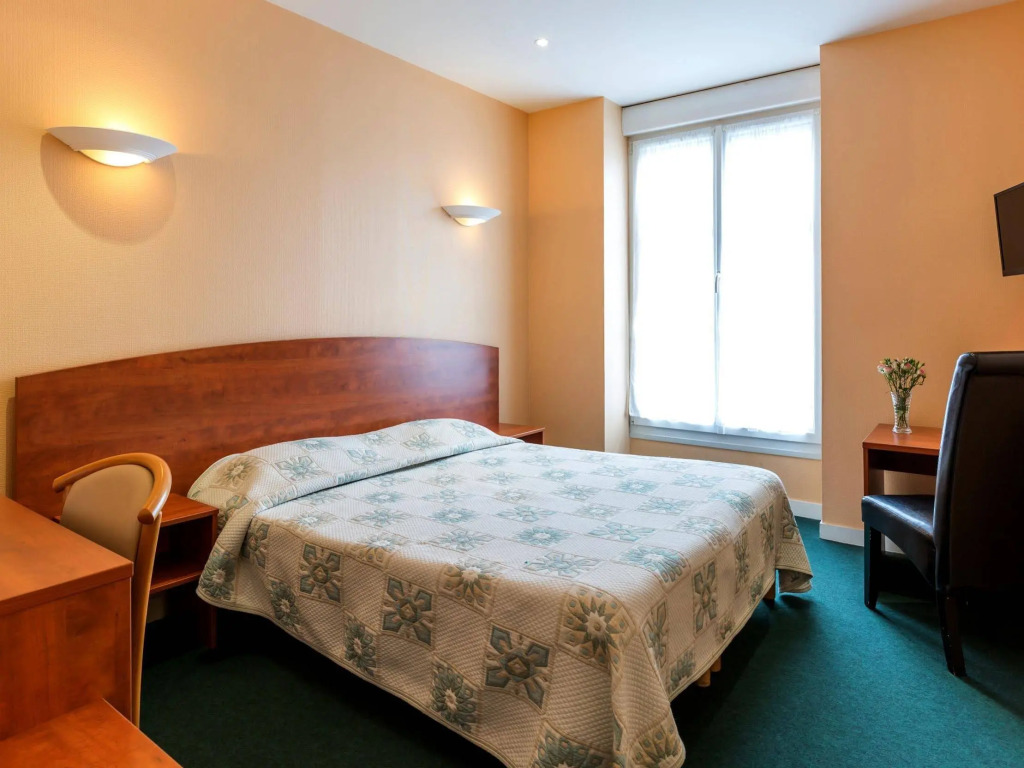 Logis Hôtel & Restaurant - Le Saint-Louis