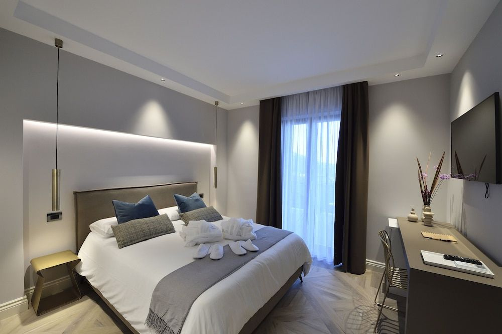 La Dependance Luxury Bed and Breakfast