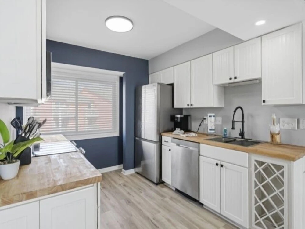A Little Shore Thing 1 Bedroom Condo by RedAwning