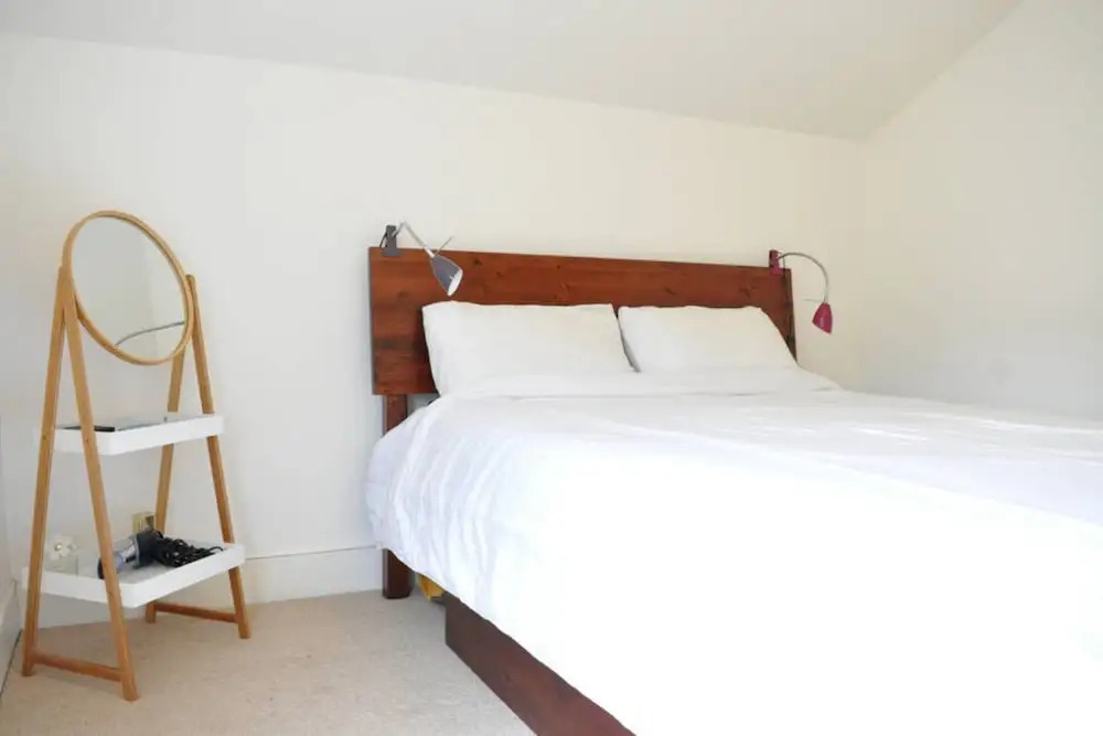 Bright 2 Bedroom Apartment in Battersea