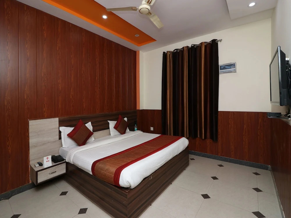 OYO 12847 Hotel Kanha Palace