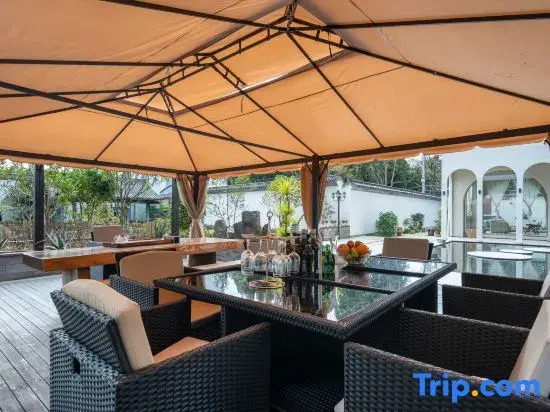 Tengchong Lane Lane Outer Hot Spring Homestay
