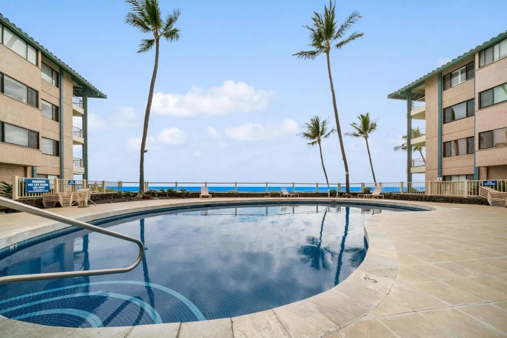 Big Island Kona Reef C-32 by Coldwell Banker Island Vacations