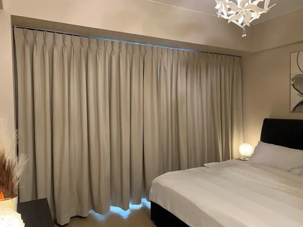 1 Bed Apartment - Sleeps 7 - Pool & Wifi