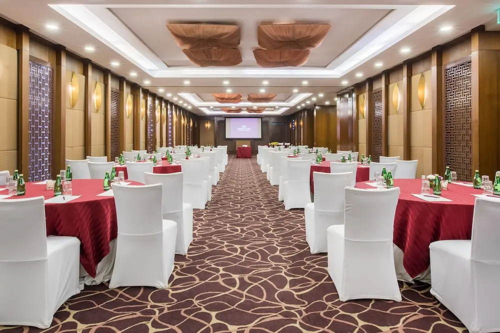 Hotel S K Crown Park