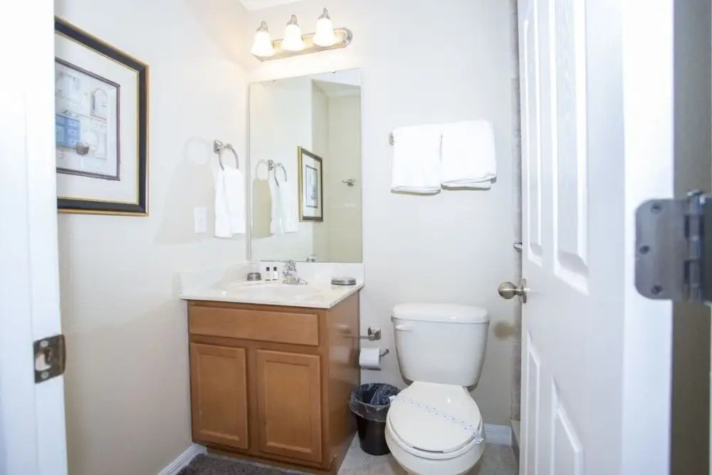 6-bedroom house w/ private pool 10 min from Disney