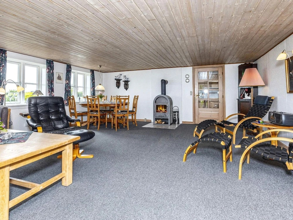 6 Person Holiday Home in Thisted-by Traum