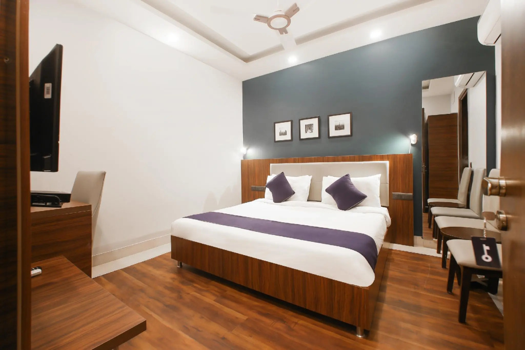SilverKey Executive Stays 29058 Saket
