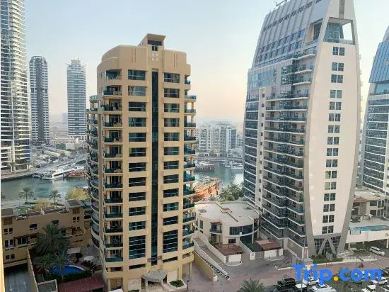 Royal Beach  Residence