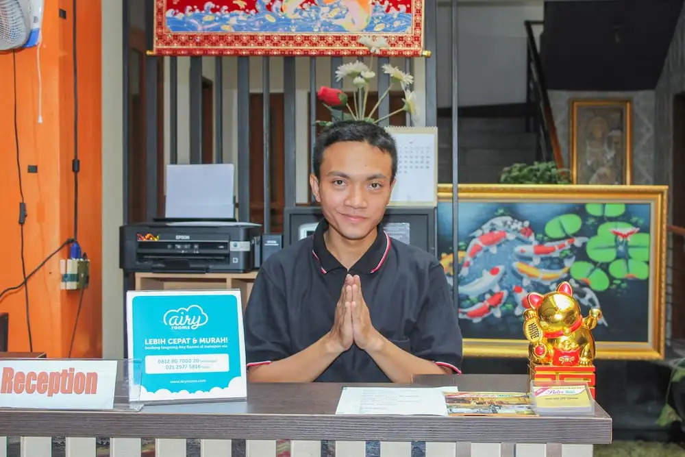 Airy Wijaya Kusuma Dukuh Kupang Timur 20 Surabaya