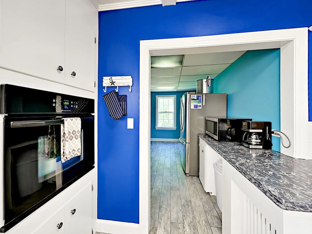 39 Spruce Street Home 5 Bedrooms 3 Bathrooms Home