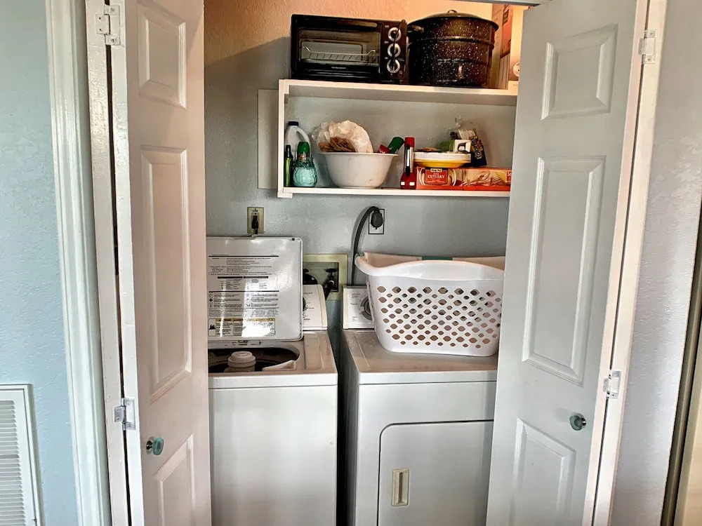 Lobster Roll 3 Bedrooms 2 Bathrooms Home
