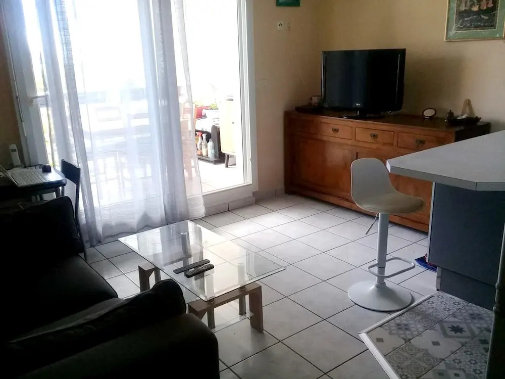 Apartment With one Bedroom in Sainte Clotilde, With Furnished Terrace and Wifi