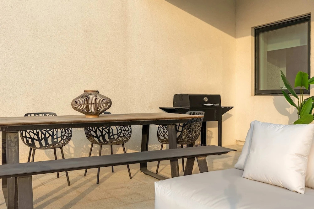 Silkhaus Beach Villa Private Pool 3BR Maid
