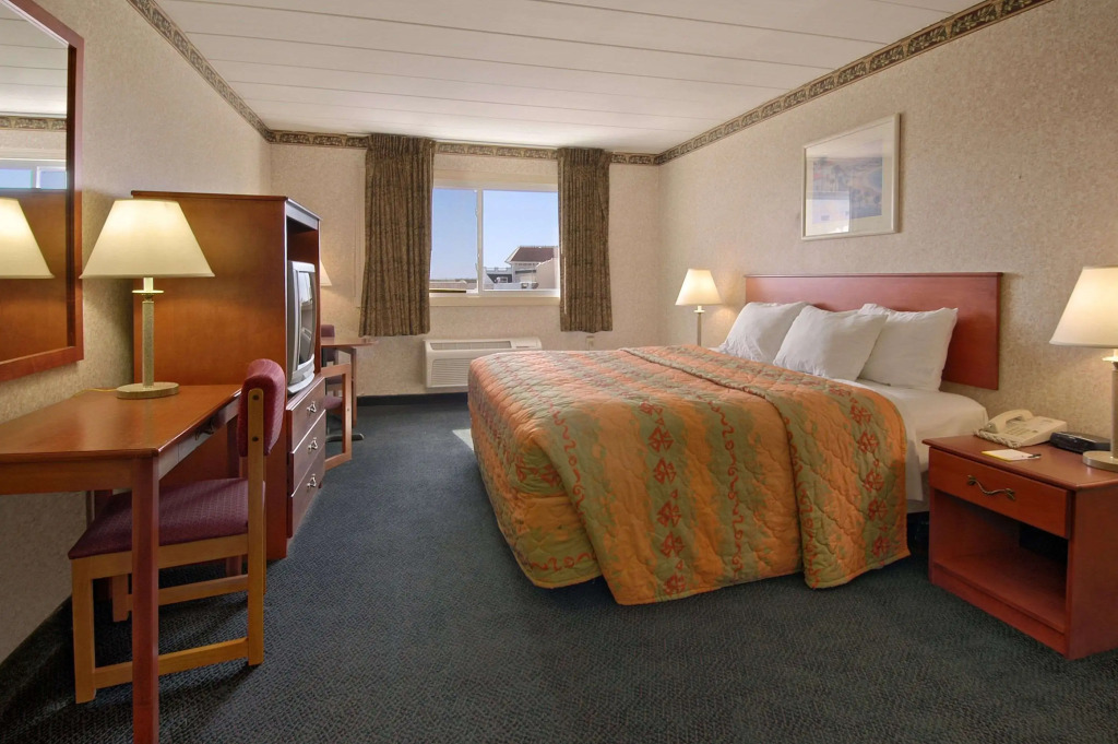 Days Inn by Wyndham Atlantic City Beachblock