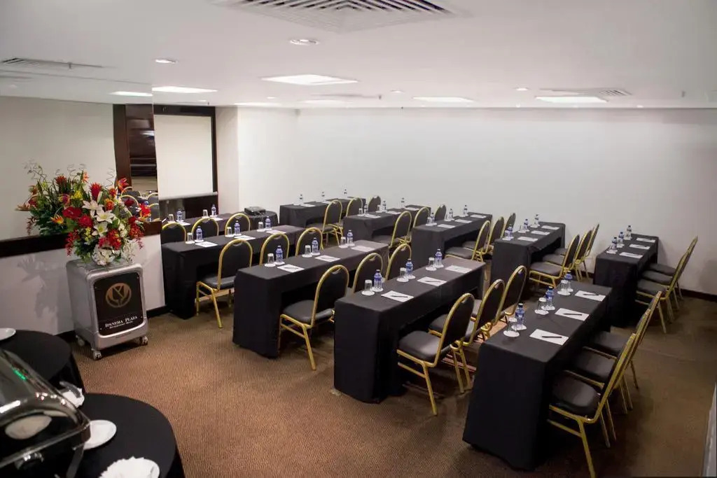 Golden Tulip Ipanema Plaza