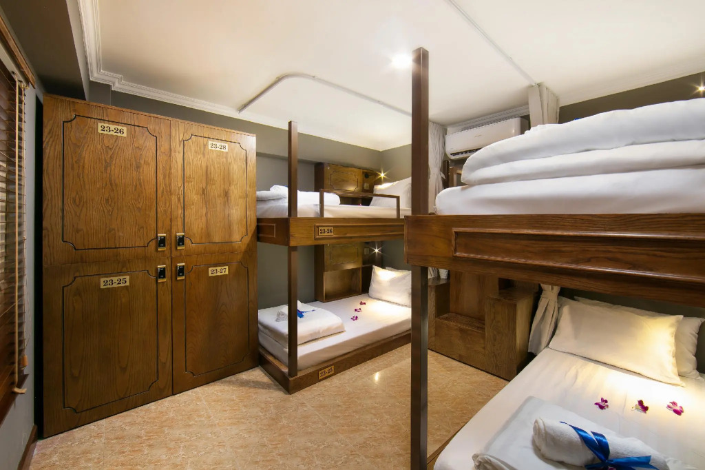Little Charm Hanoi Hostel