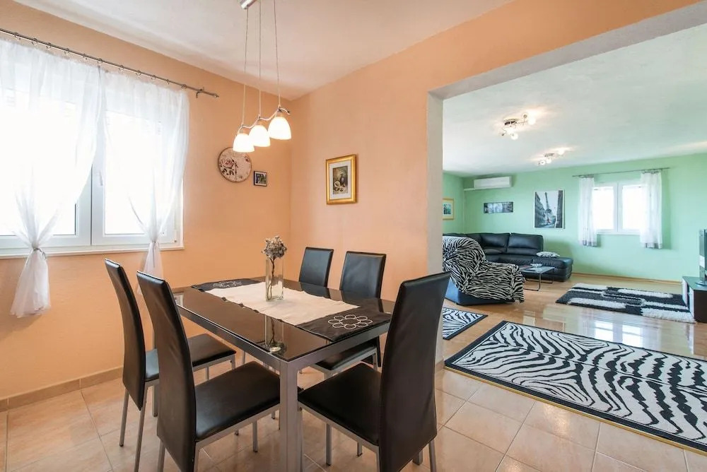 Apartment Gorana