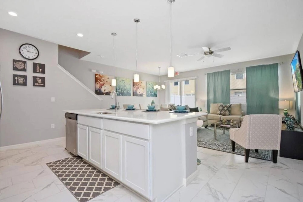 Cozy Property Located 4 7 Miles From Disney World and Near Attractions