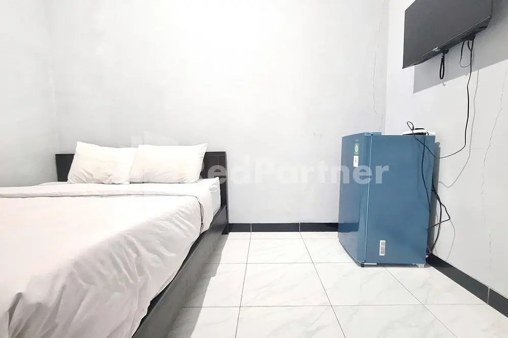 Vins Homestay Kroya Mitra RedDoorz